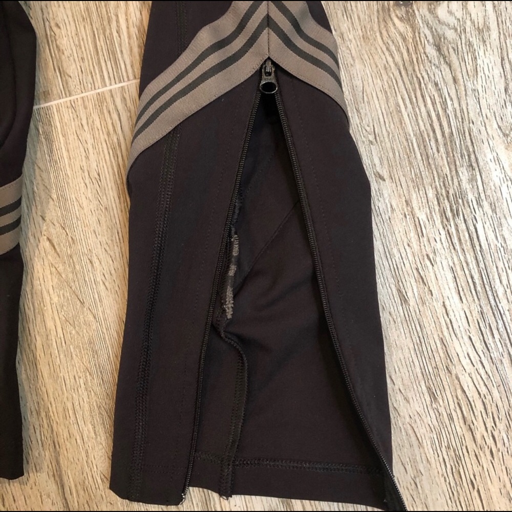 Free People Yoga Pants 31.5” Inseam - Picture 4 of 4